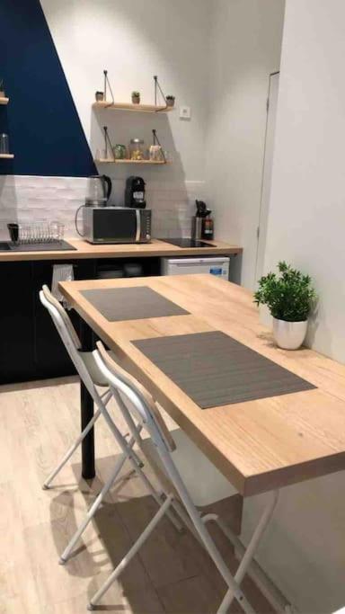 Apartamento Le Berlier 60M2 + Cour Privee - Centre Historique Dijon Exterior foto